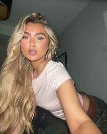 Full leaked Maya beresford private photo