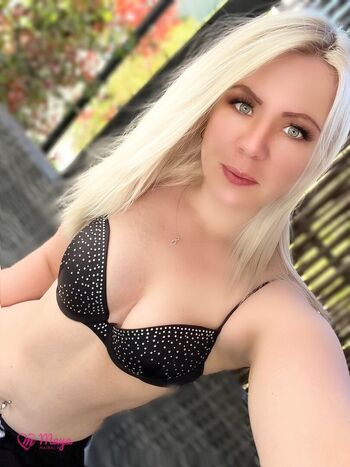 Full leaked Maya maibach private photo