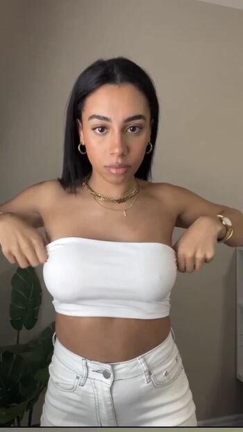 Full leaked Maya moulton private photo