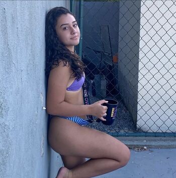 Mayara V