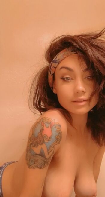 Full leaked Mayareminders private photo