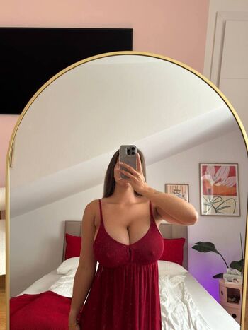 mayasinger_onlyfan