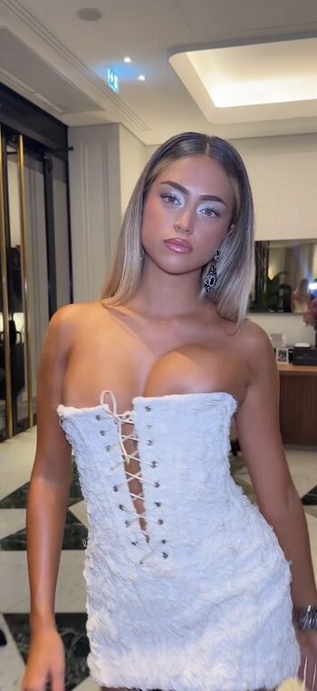 Full leaked Maybeshana private photo