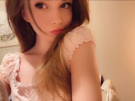 Full leaked Maybunny private photo