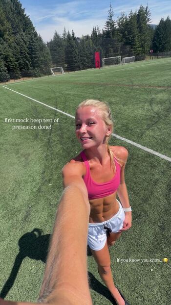 Full leaked Maycen slater private photo