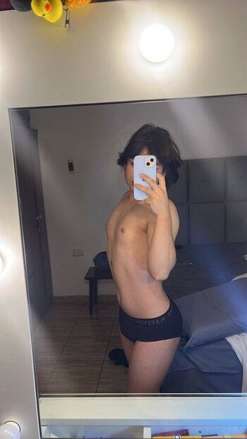 Full leaked Maycol private photo
