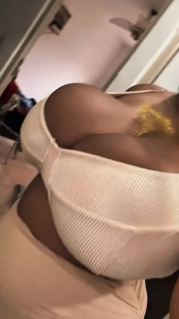 Full leaked Mayellen private photo