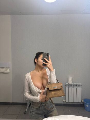 Full leaked Maytiyn private photo