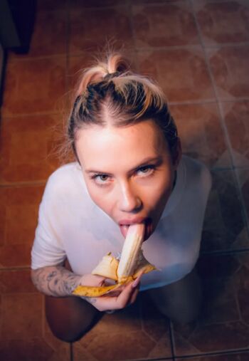 Full leaked Mc erikah private photo