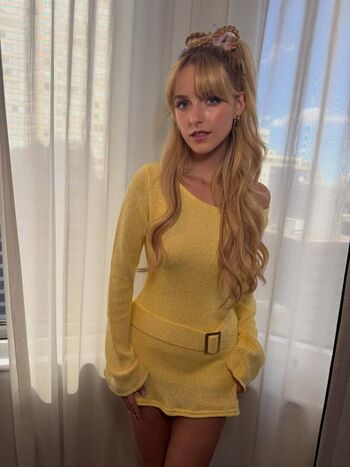 Full leaked Mckenna grace  page private photo