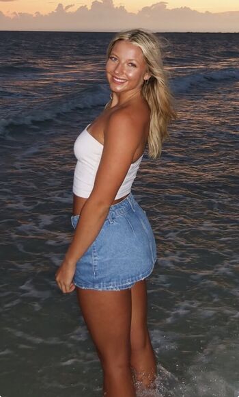 Full leaked Meadow eads private photo