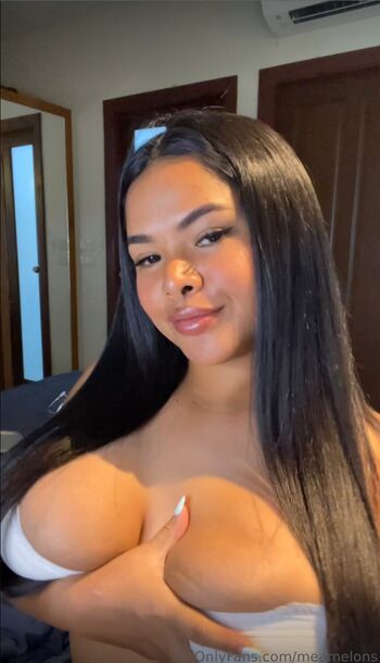 Full leaked Meamelons private photo