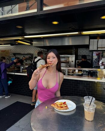 Full leaked Meg liao page private photo