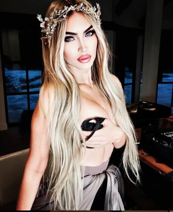 Full leaked Megan fox private photo
