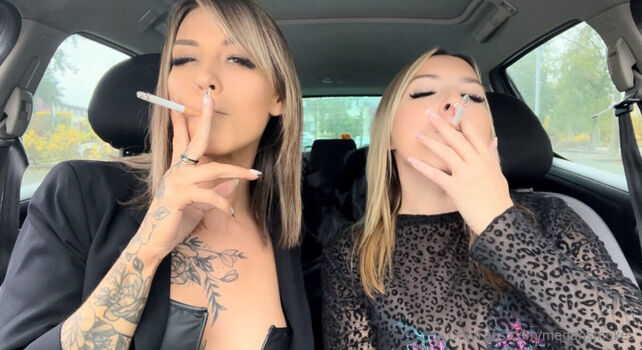Full leaked Megansmokes private photo