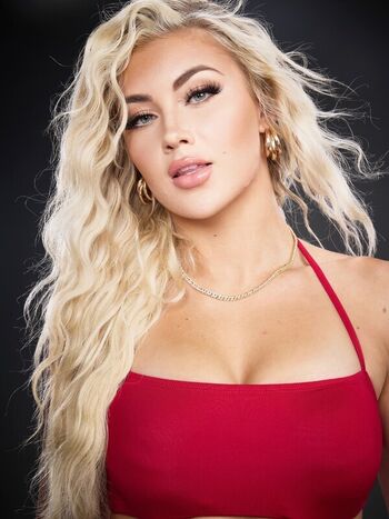Full leaked Meghan walker private photo