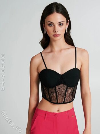 Full leaked Meika woollard page private photo