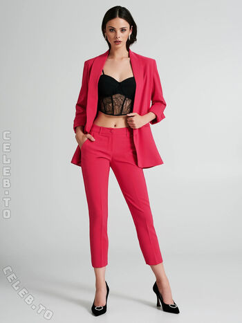 Full leaked Meika woollard page private photo