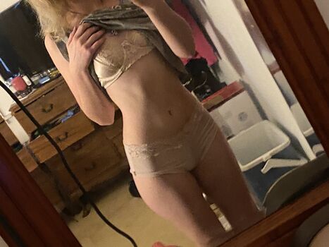 Full leaked Meilo mae private photo