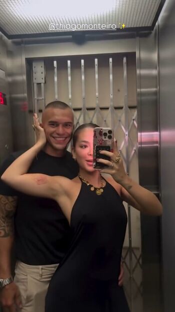 Full leaked Mel maia page private photo