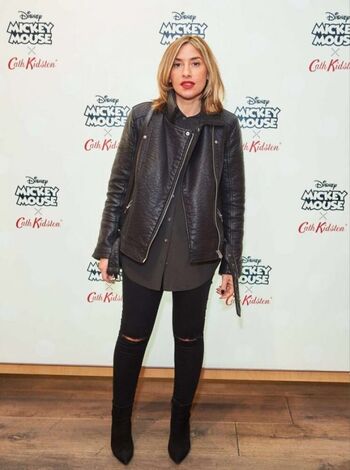 Full leaked Melanie blatt private photo