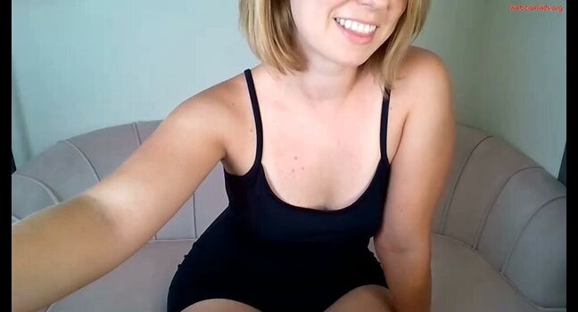 Full leaked Melanie rose private photo