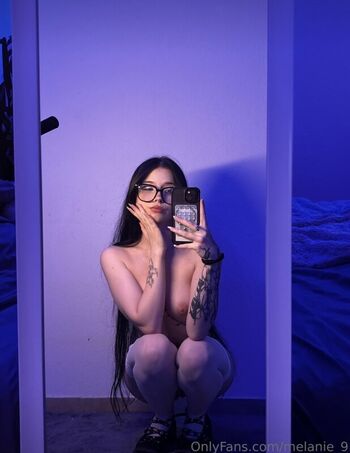 Full leaked Melanie private photo