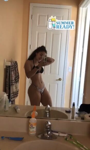 Full leaked Melanie private photo