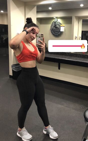 Full leaked Melanie private photo