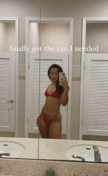 Full leaked Melanie private photo