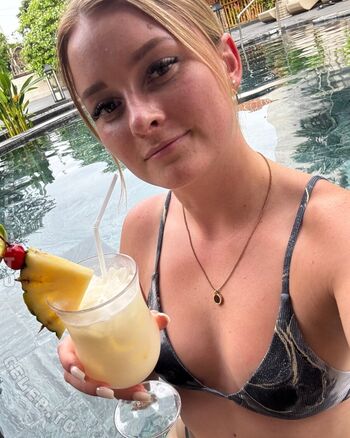 Full leaked Melanietesss private photo