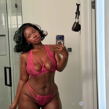 Full leaked Melanin babe private photo