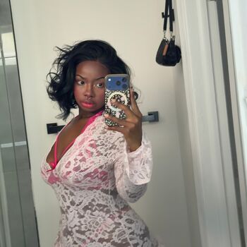 Full leaked Melanin babe private photo