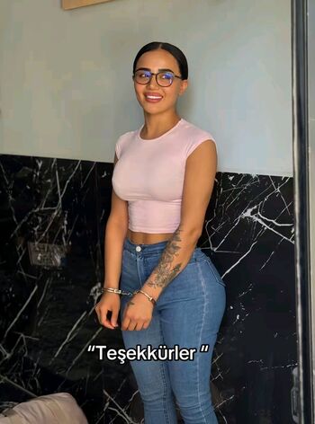 Full leaked Melek azad private photo