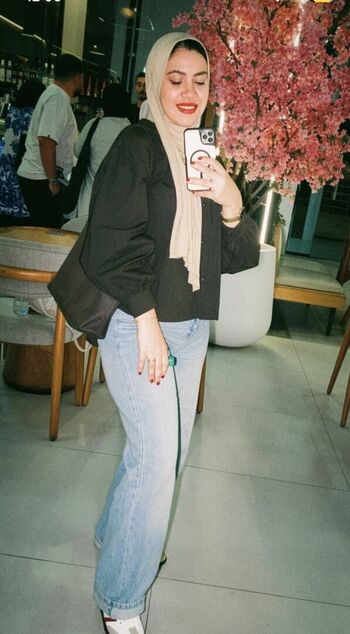 Full leaked Melek azad page private photo