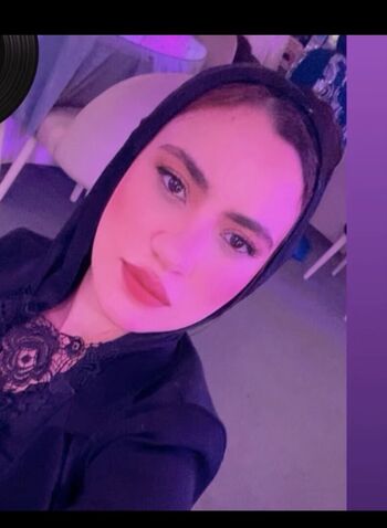 Full leaked Melekazad private photo
