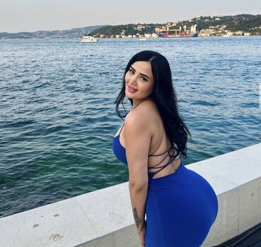 Full leaked Melekazad page private photo