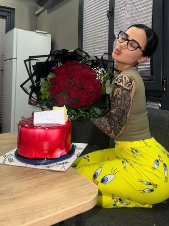 Full leaked Melekazad private photo