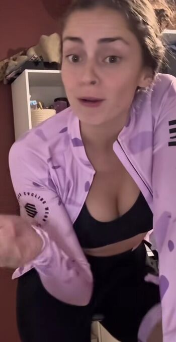 Full leaked Melinetv private photo