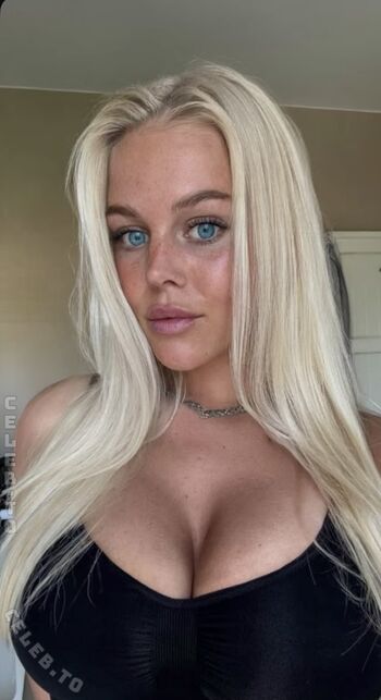 Full leaked Melisande mlnk private photo