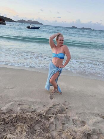 Full leaked Melissa joan hart private photo