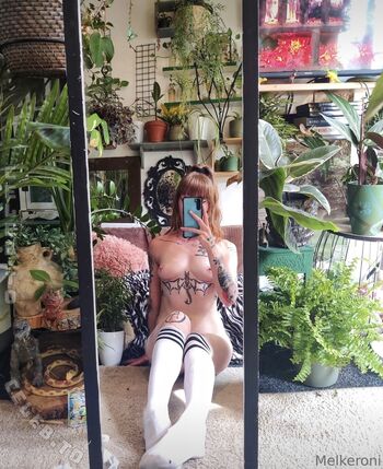 Full leaked Melkeroni private photo