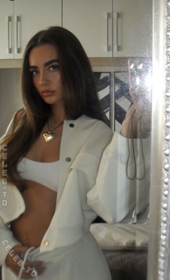 Full leaked Mell richards page private photo