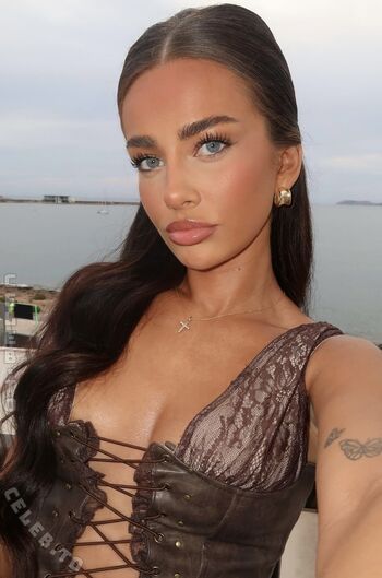 Full leaked Mell richards page private photo