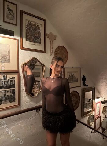 Full leaked Mell richards private photo