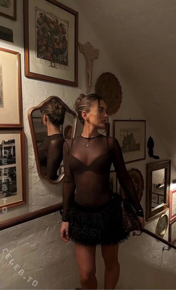 Full leaked Mell richards private photo