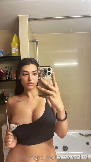 Full leaked Mellamanmimii private photo