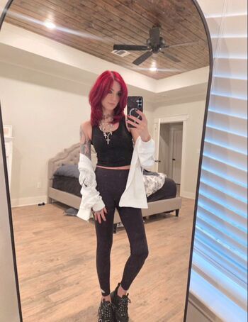 Full leaked Meloniemac private photo