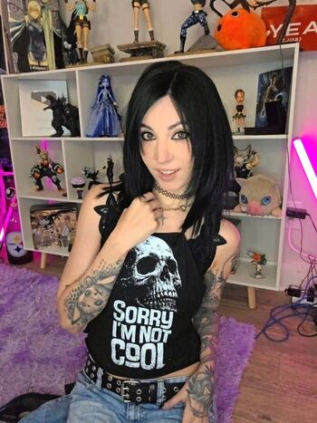 Full leaked Meloniemac private photo