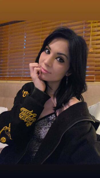 Full leaked Meloniemac private photo